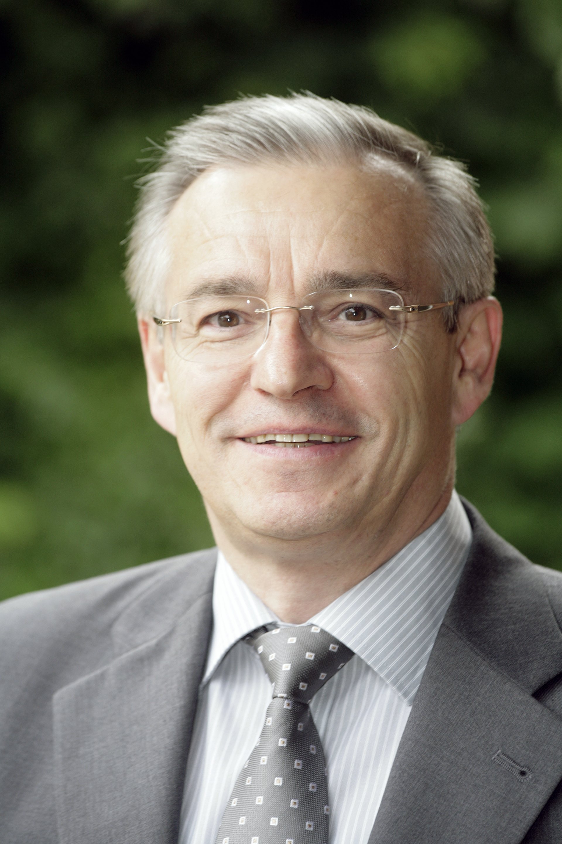 Prof. Dr.  Hans Herrler