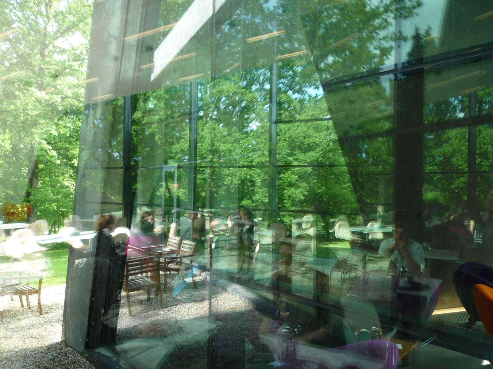 Reflexionen - Verschmelzen von Innen und Außen: Museum Ordrupgaard (Foto: J. Müller)