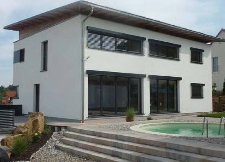 Modellprojekt im Plus-Energie-Standard: Das Wohnhaus der Familie Miller in Münnerstadt 