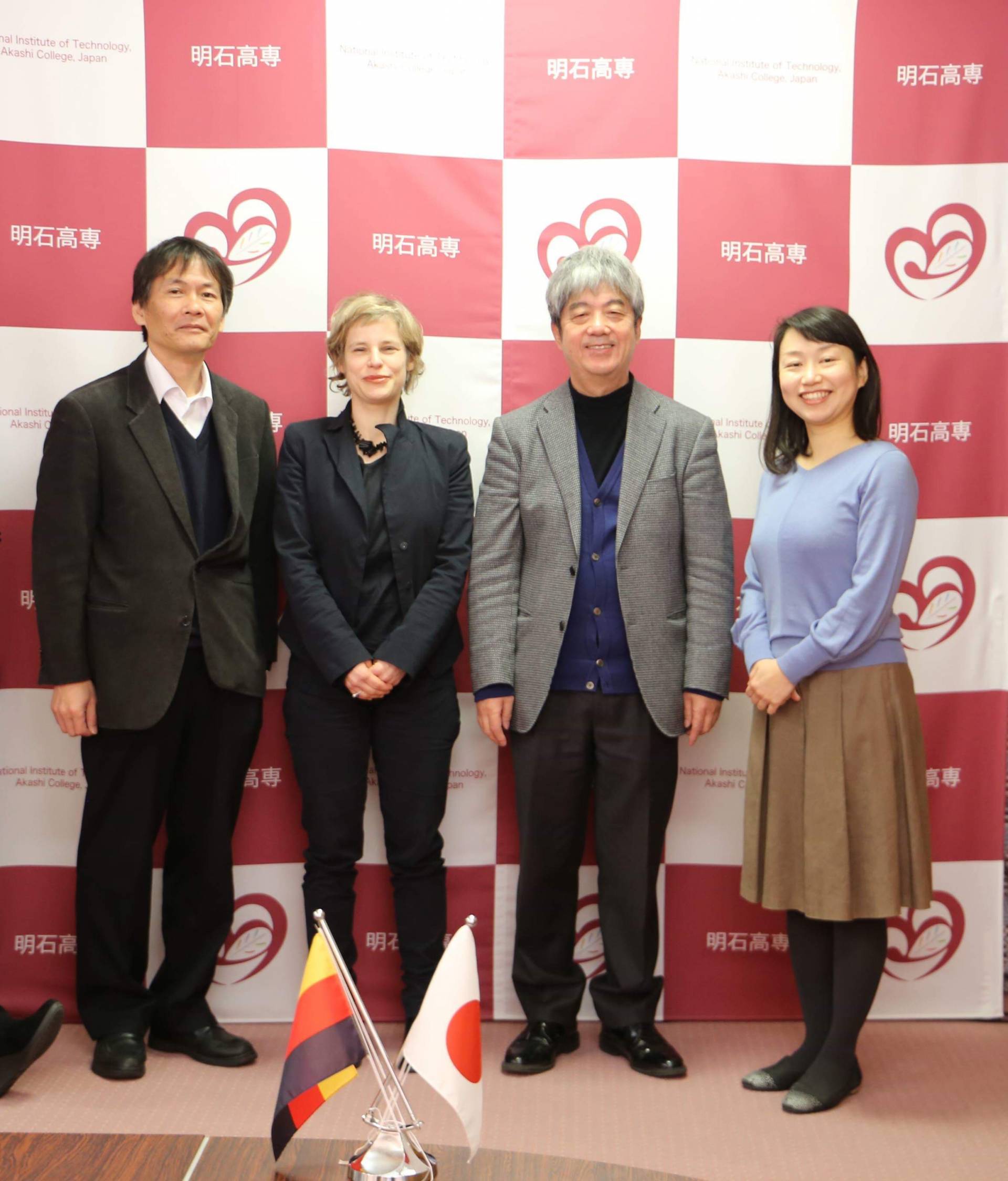 Prof. Seji Fujiwara, Prof. Katinka Temme, Präsident Hideaki Kasai, Prof. Naho Takeda