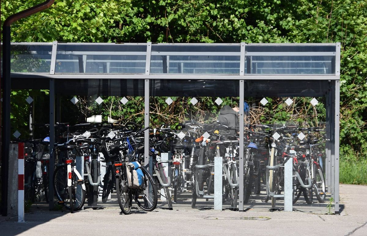 Zukunftsrelevante Verkehrsplanung - Fahrradstellplätze sind ein Aspekt von vielen  © Ulrike Tielemann