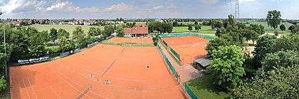 Die Tennisanlage der TSG Stadtbergen mit sieben Plätzen.