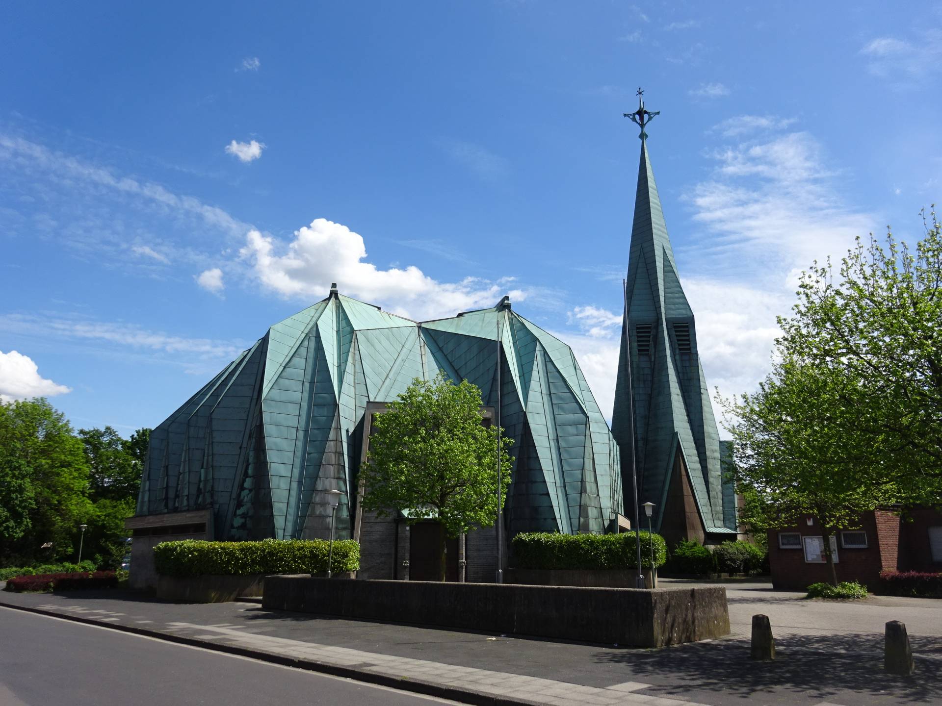 St. Paulus in Neuss-Weckhoven