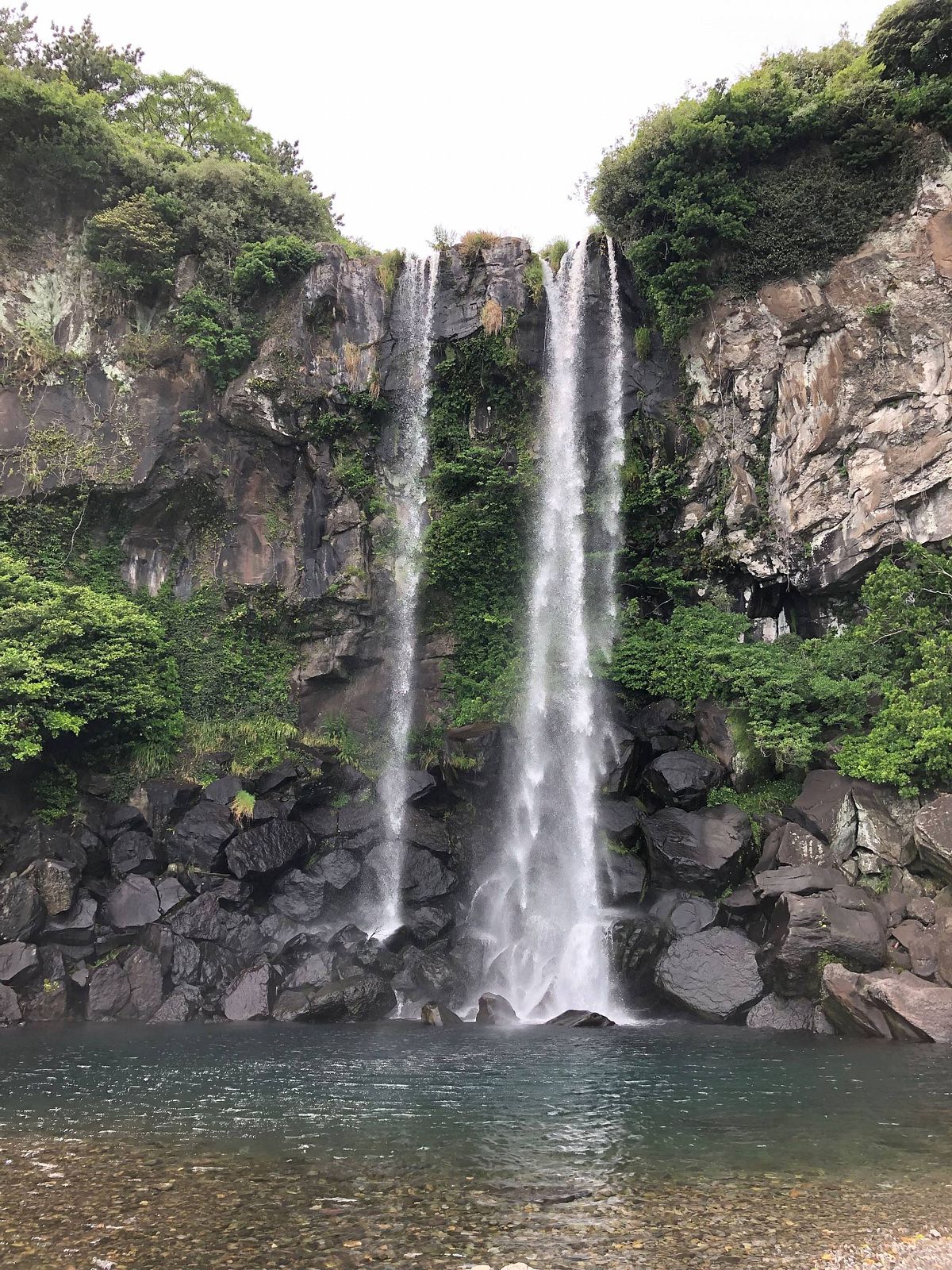  Wasserfall auf Jeju