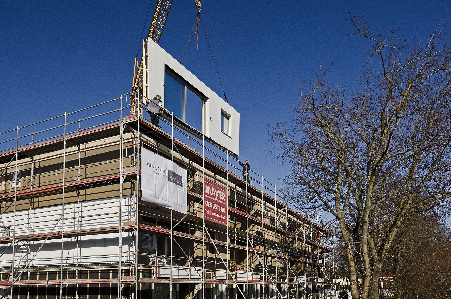 Augsburg, Hochzoll Grüntenstraße – Energieeffiziente Modernisierung mit vorgefertigten Holztafelbauelementen ©Architekt Lattke