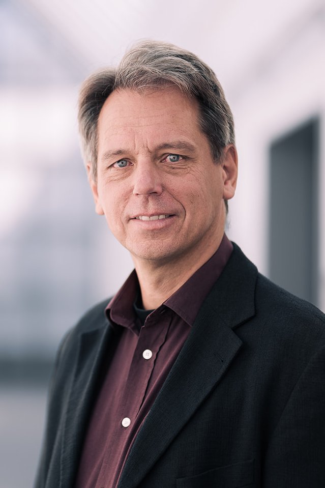 Prof. Dr. Gundolf Kiefer